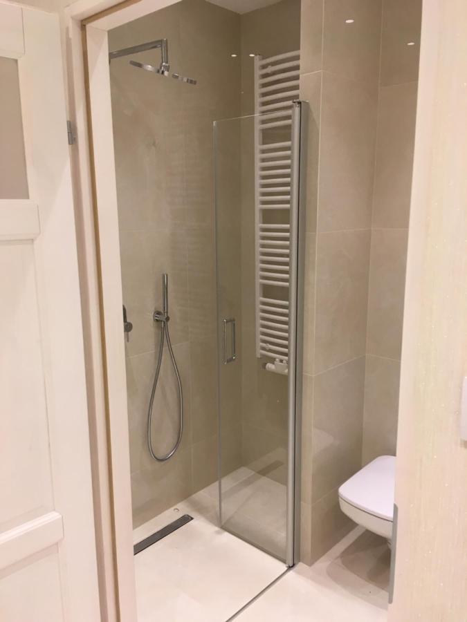Villa La Val, Apartamenty Wałbrzych Eksteriør bilde